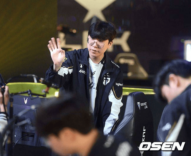 最近芸阿娜, stron 最近芸阿娜, stron