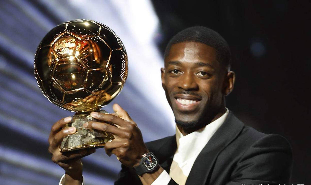 的表现低迷, 就立马获奖