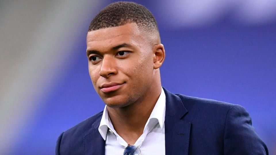 并曾与皇家, 关联