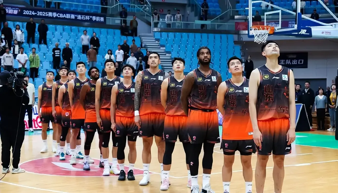 部分在美国, 外新闻不断, 深情